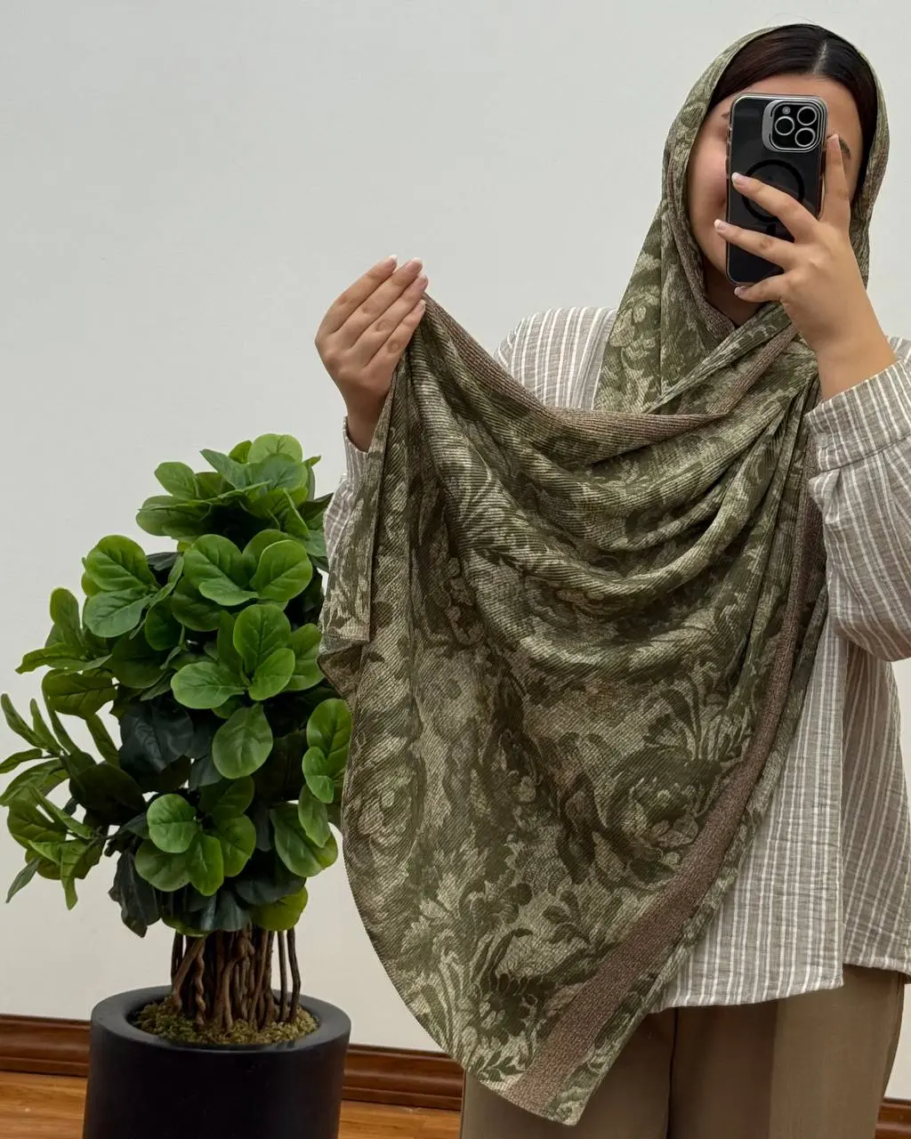 شال کریشه گل درشت